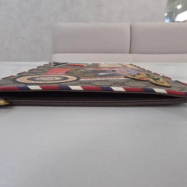 [BUNJANG] Gucci GG Supreme Courrier Patch Clutch Bag / 구찌 GG수프림 쿠리에 패치 클러치백 145431790