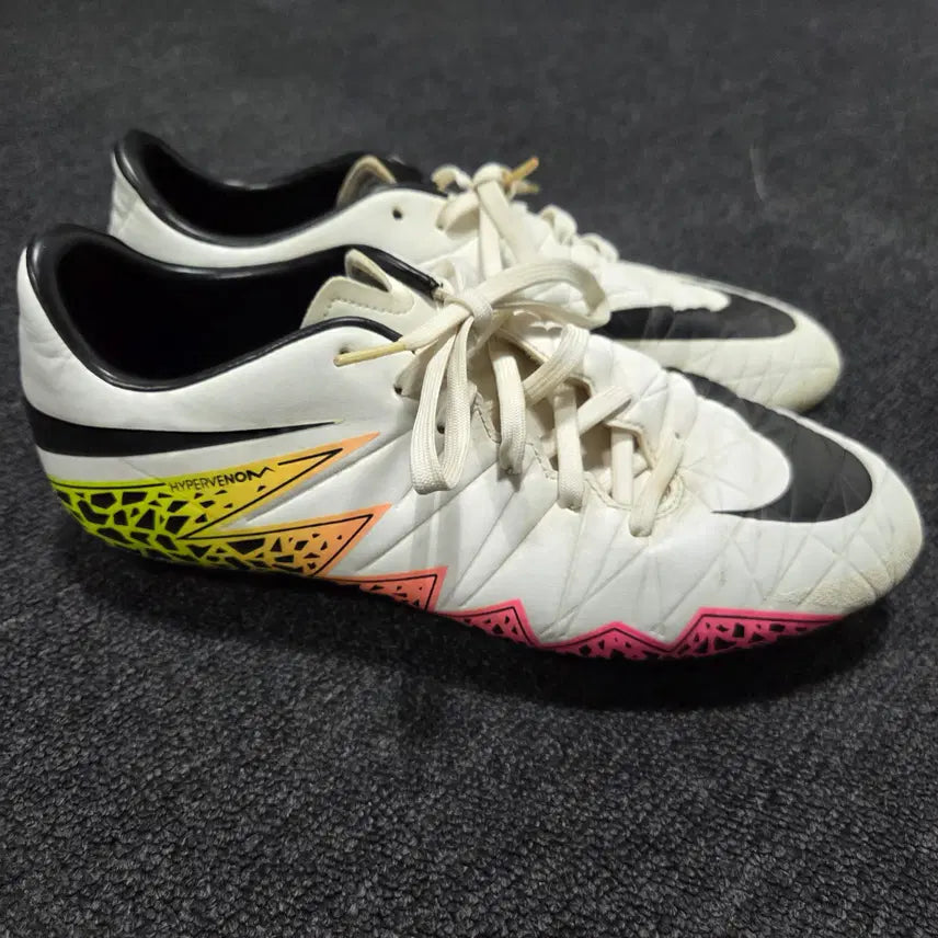 [BUNJANG] Nike Hypervenom Finish Soccer Cleats / 나이키 하이퍼베놈 피니쉬 축구화 250 26041720