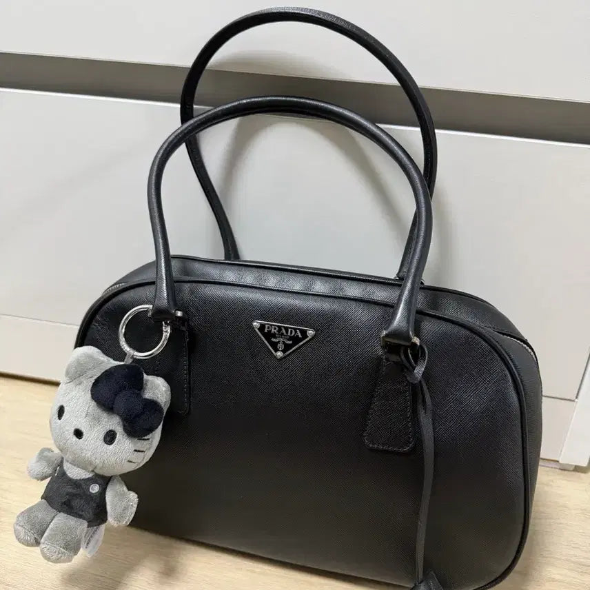 [SOLD OUT] 프라다 사피아노 숄더백