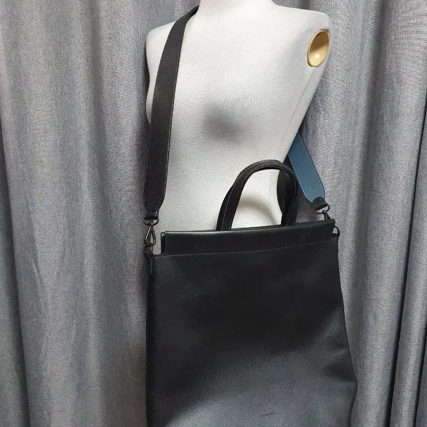 [BUNJANG] Find Kapoor Crossbody Bag / 파인드카푸어 크로스백