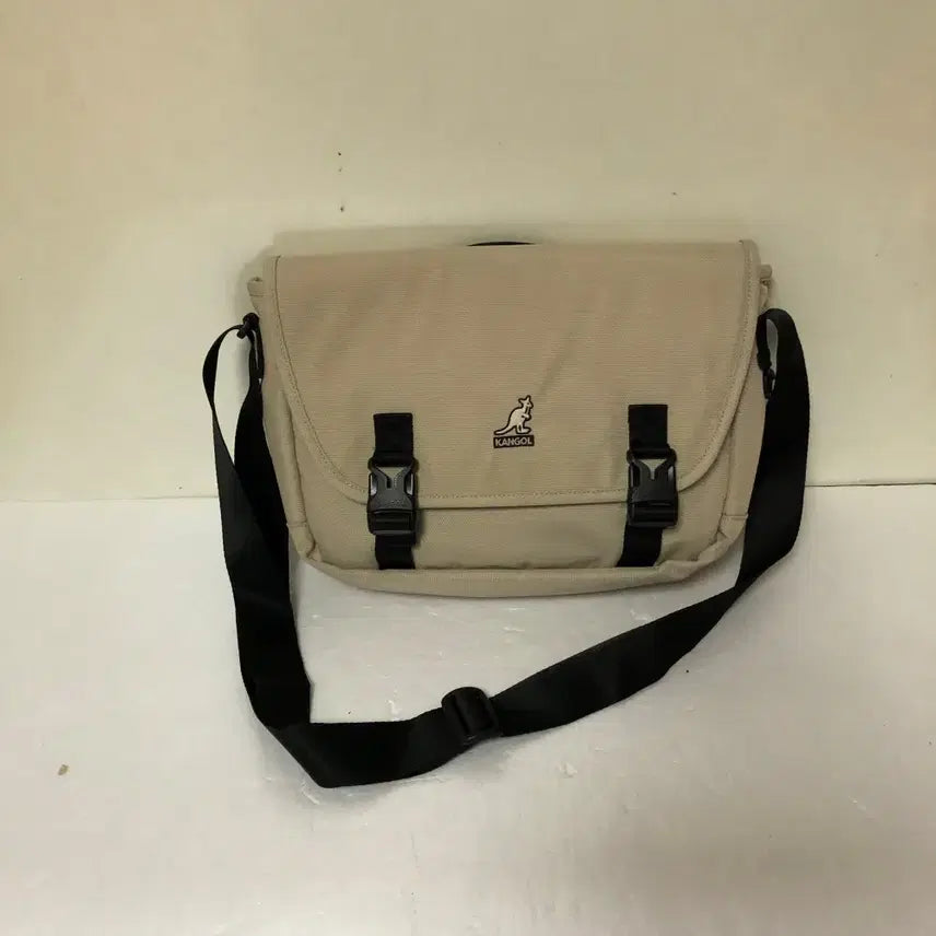 [BUNJANG] Kangol Cross Bag / 캉골 크로스백@9922