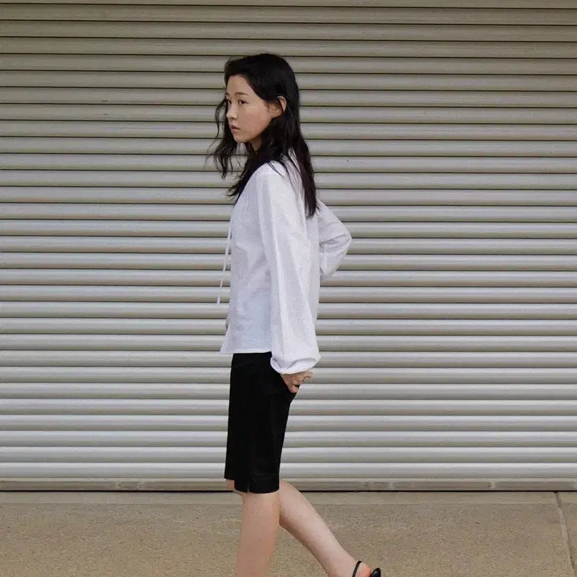 [BUNJANG] Andneeds Planet Pintuck Blouse (White) / Andneeds Planet Pintuck Blouse (White)