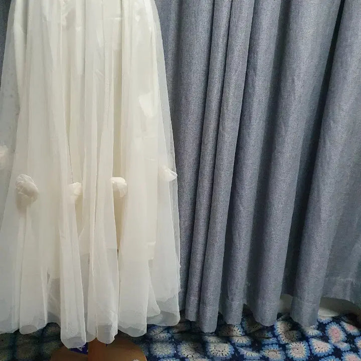 [SOLD OUT] 입체플라워 밴딩 롱스커트