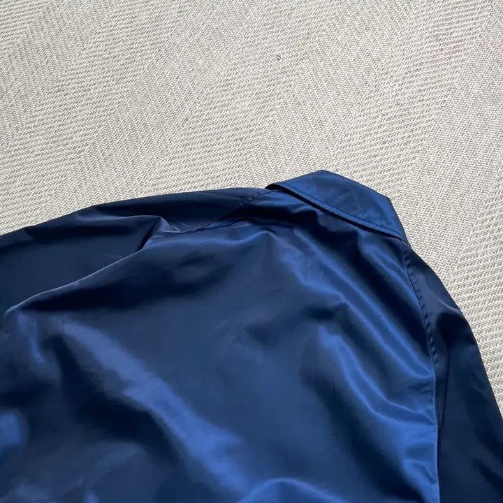 [BUNJANG] Descente Baseball Team Logo Coach Jacket / 9~00s 데상트 베이스볼 팀 로고 스냅버튼 코치 자켓