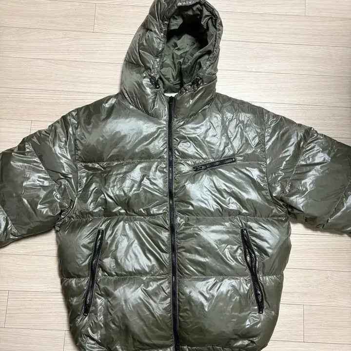 [BUNJANG] KIMUHEUR Hooded Down Jacket (Khaki, L) / 키뮤어 패딩