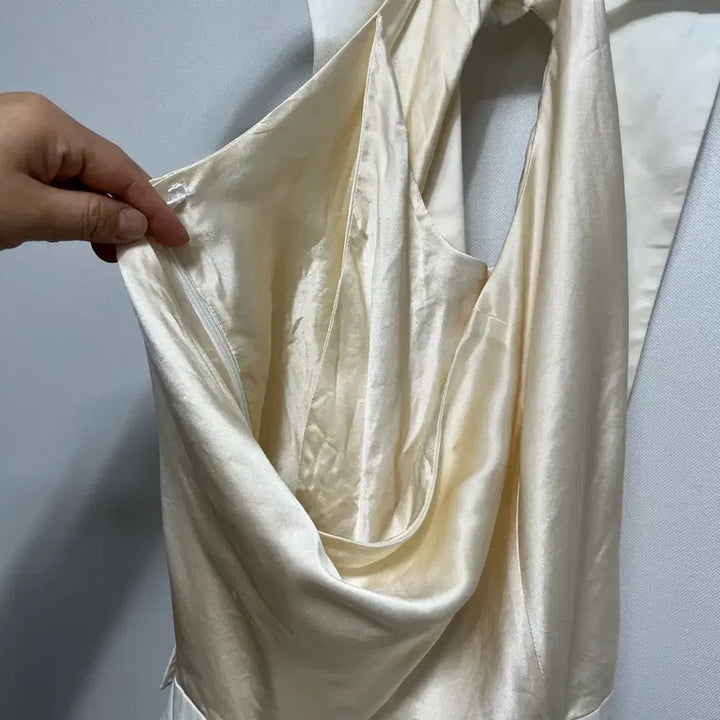 [BUNJANG] Gianfranco Ferre Halterneck Crop Top / 지안프랑코 페레 Gianfranco ferre 홀터넥 크롭탑