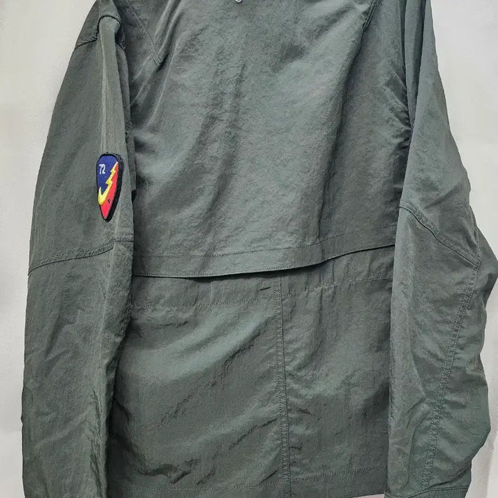[SOLD OUT] 나이키 카키 야상 점퍼