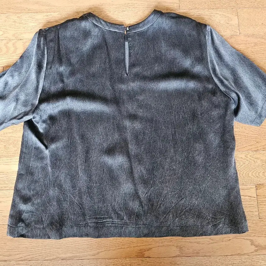 [SOLD OUT] 타임 크리스탈 레터링 크링클 이펙트 티셔츠