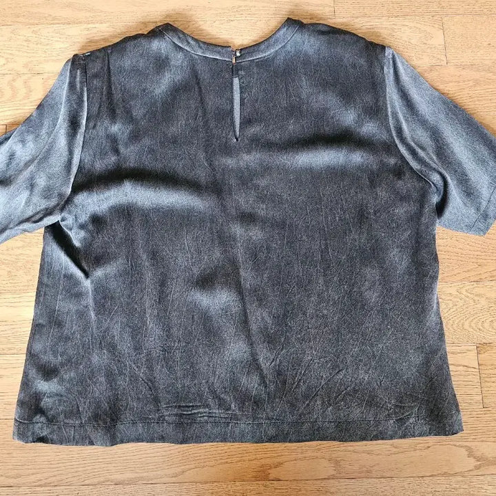 [SOLD OUT] 타임 크리스탈 레터링 크링클 이펙트 티셔츠