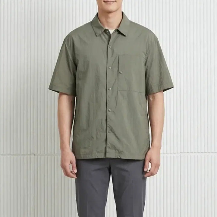 [BUNJANG] Olzen Solid Nylon Pocket Short Sleeve Shirt / [100]올젠 솔리드 나일론 포켓 반팔셔츠