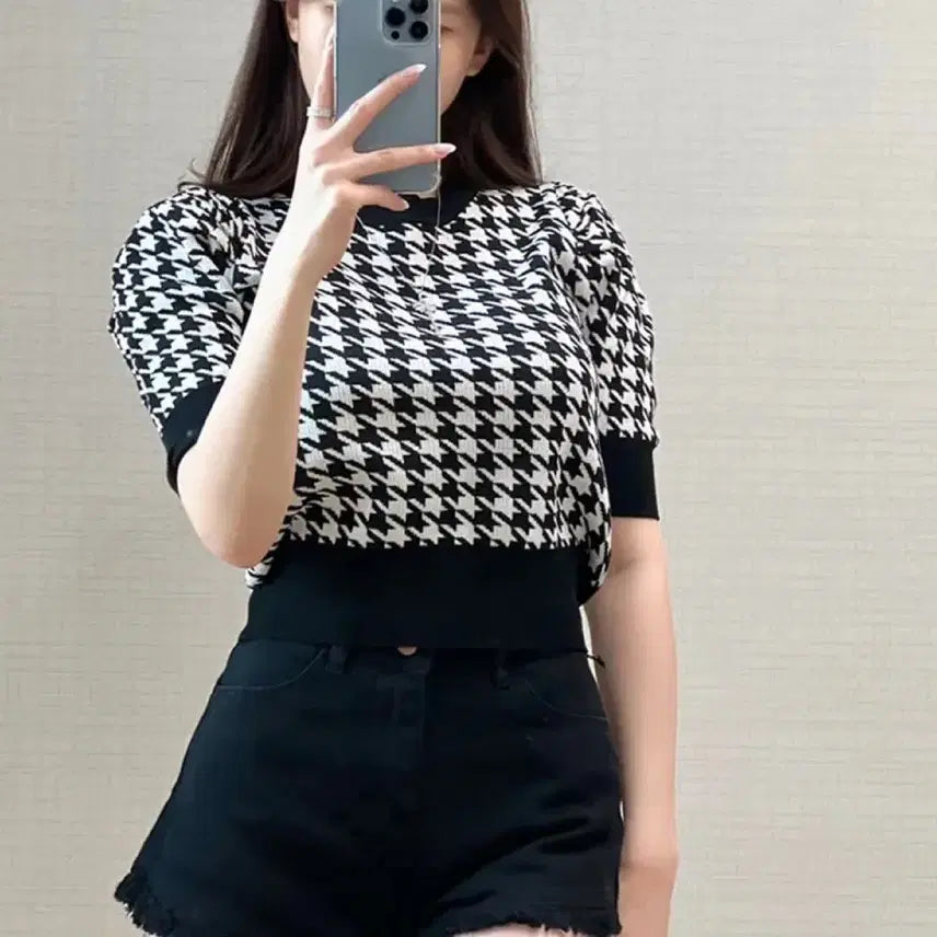 [BUNJANG] Houndstooth Checkered Short Sleeve Knit Top / 하운드투스 체크 반팔 니트