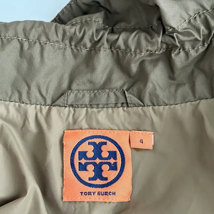 [BUNJANG] Tory Burch Nylon Windbreaker Jacket / S) 토리버치 바람막이 야상 자켓 카키