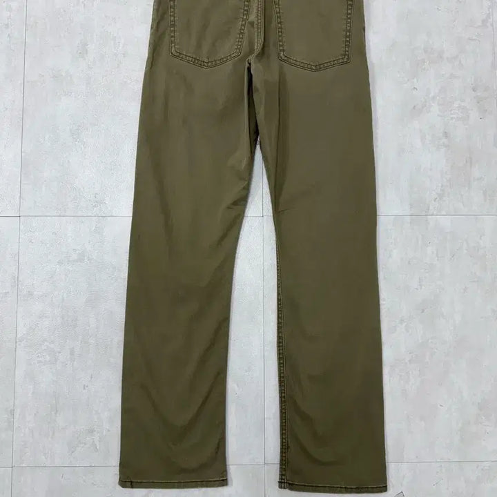 [BUNJANG] Wrangler Khaki Straight Fit Pants / 