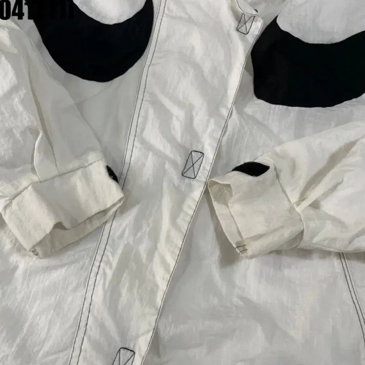 [SOLD OUT] 나이키 빅스우시 화이트 바람막이 자켓