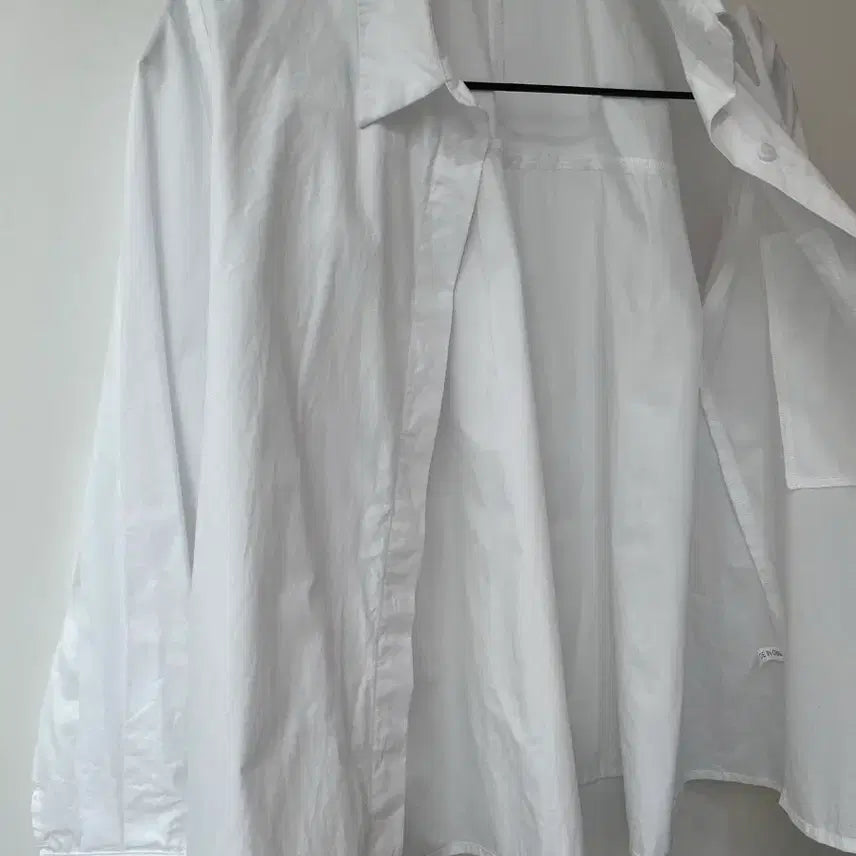 [SOLD OUT] 화이트 카라 포켓 셔츠 55