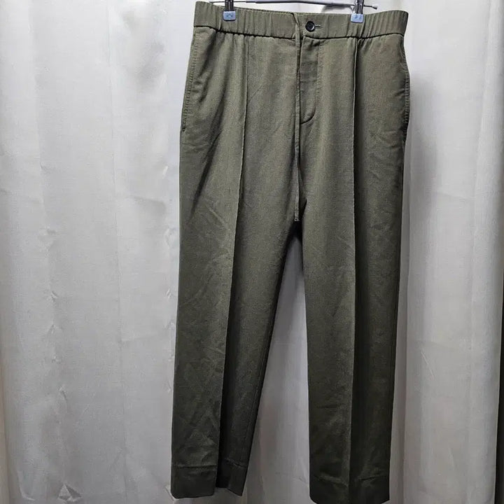 [BUNJANG] TIME Relax Fit Khaki Wool Blend Banding Slacks / [타임] 릴렉스 핏 카키 울 블렌드 밴딩 슬랙스