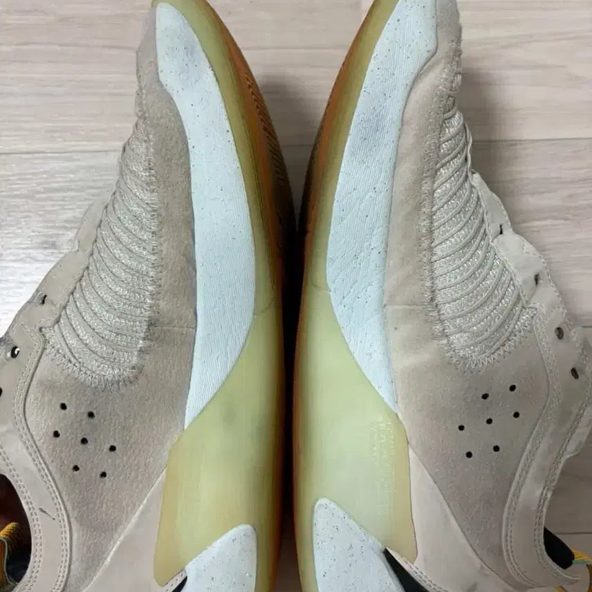 [BUNJANG] Luca 1 Indoor Shoes / 루카1