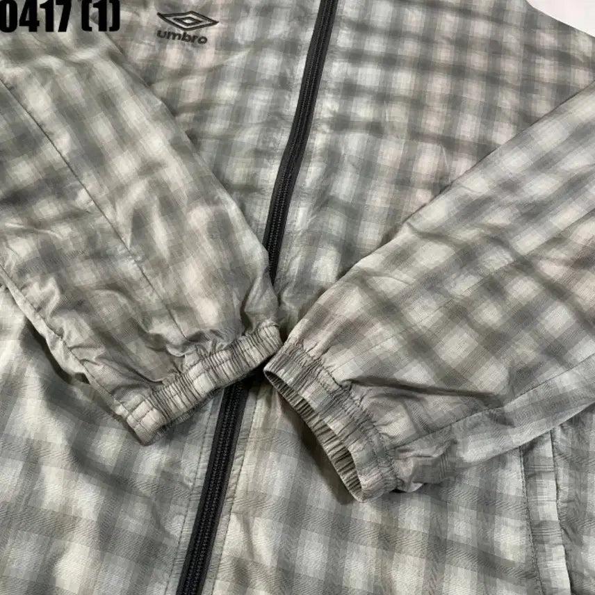 [SOLD OUT] 엄브로 트레이닝 상의 집업 자켓 바람막이 100 L