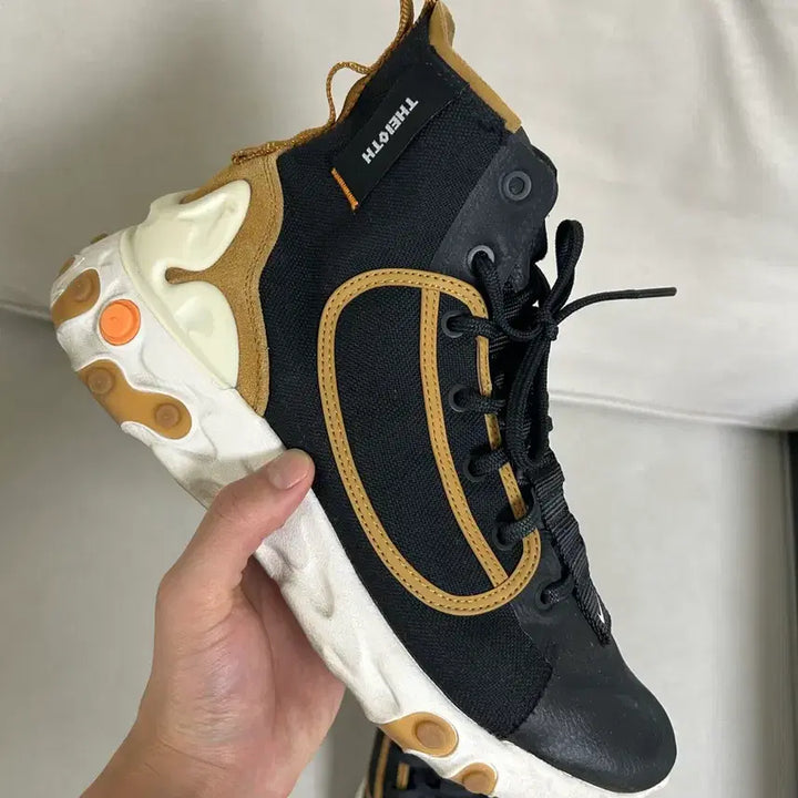 [BUNJANG] Nike THE10TH React Boots Black/Beige / 나이키 THE10TH 리액트 부츠 블랙/베이지