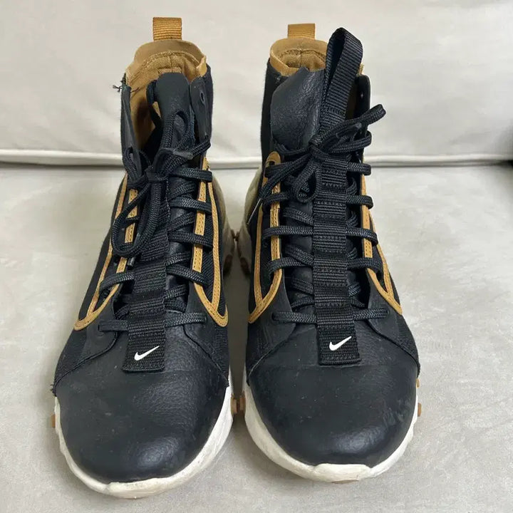 [BUNJANG] Nike THE10TH React Boots Black/Beige / 나이키 THE10TH 리액트 부츠 블랙/베이지