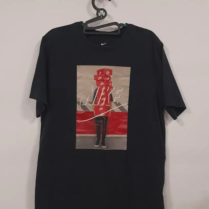 [SOLD OUT] 나이키 박스 그래픽 반팔티 블랙