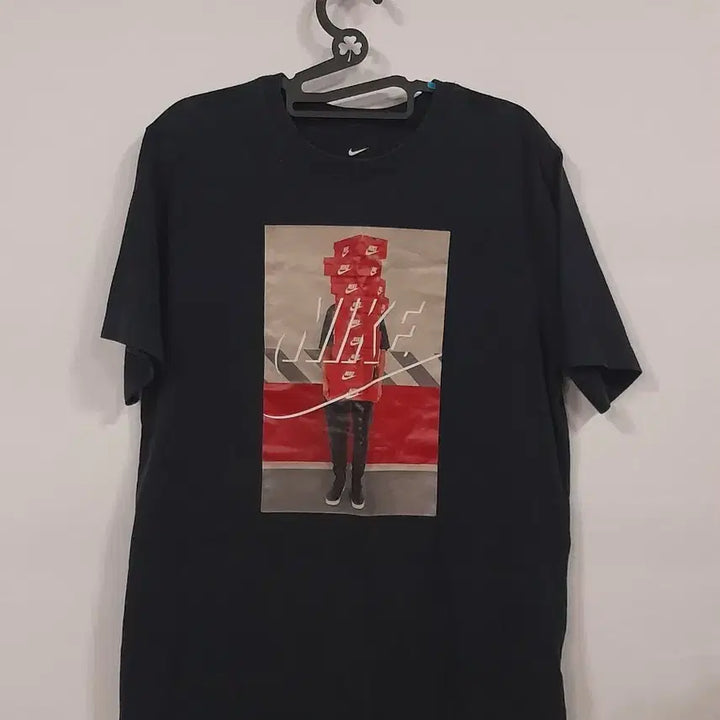 [SOLD OUT] 나이키 박스 그래픽 반팔티 블랙