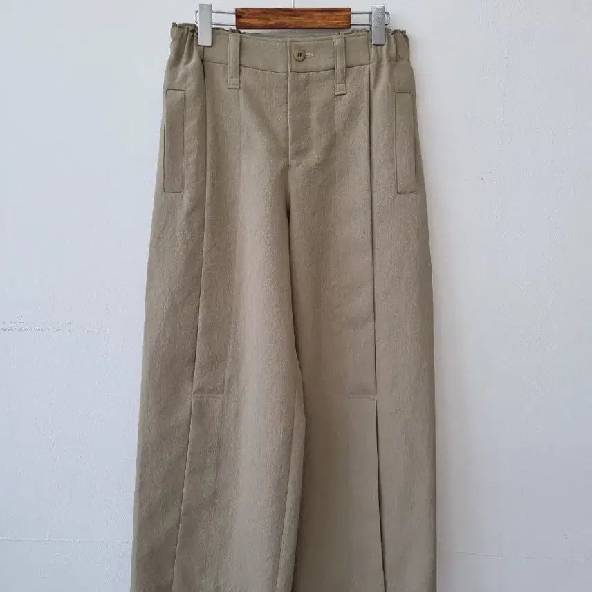 [SOLD OUT] 이세이미야케 정품 카키베이지 슬랙스