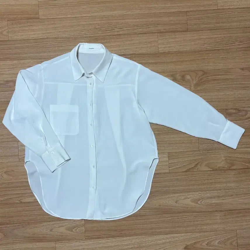 [SOLD OUT] (옷장정리중)화이트 셔츠 블라우스