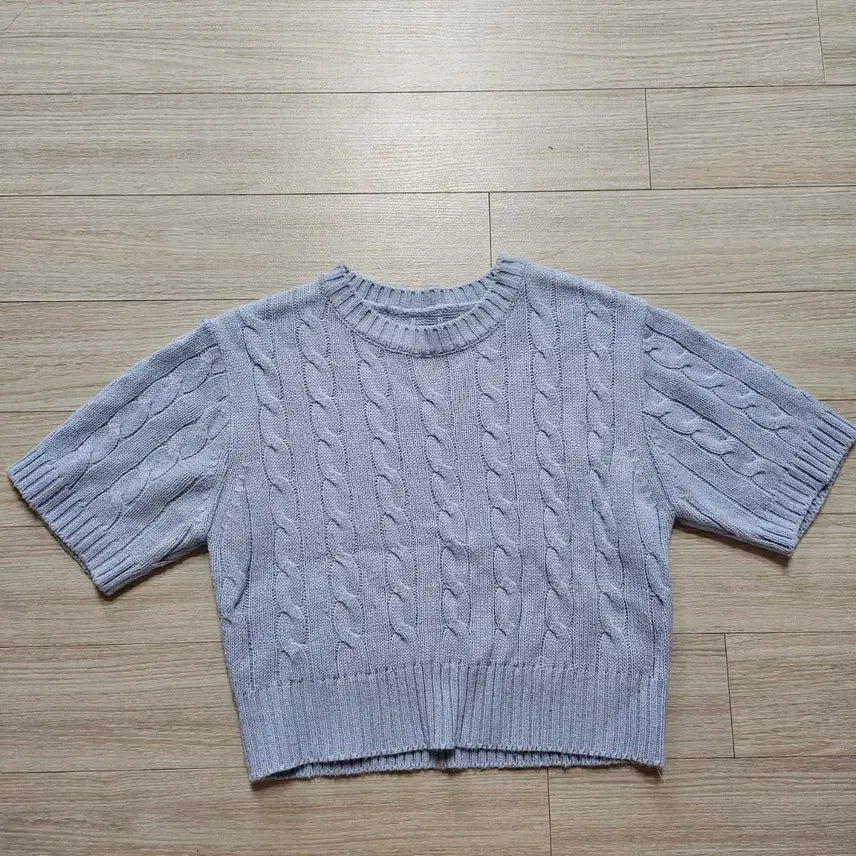 [SOLD OUT] 크롭 반팔니트티 소라색
