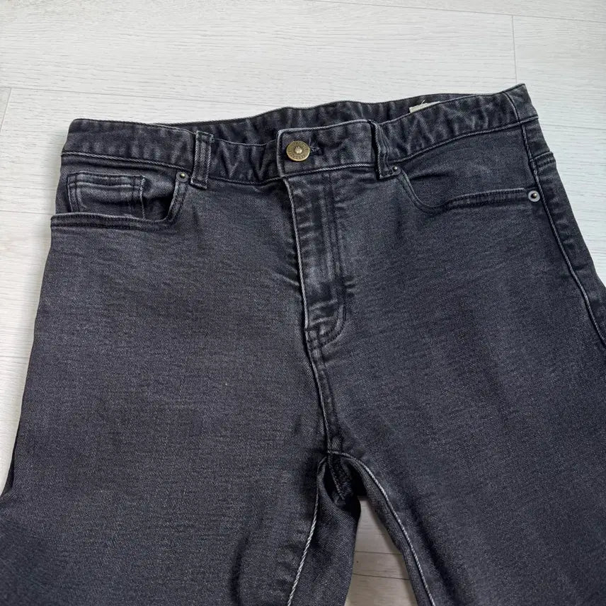 [SOLD OUT] 28 빈폴 흑청바지 여성