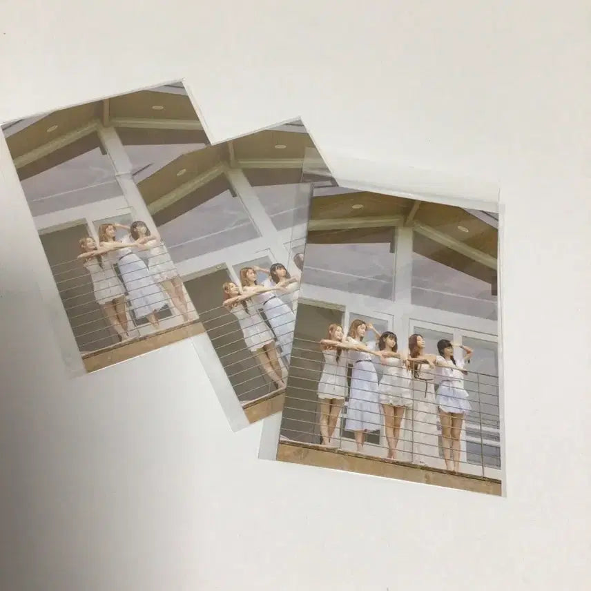 [BUNJANG] LE SSERAFIM Group Photo Postcard Bundle Set / 르세라핌 단체 포토엽서