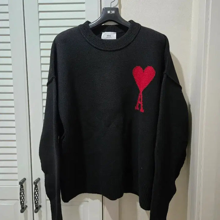 [BUNJANG] Ami Big Heart Logo Knit / 아미 빅하트 로고 니트