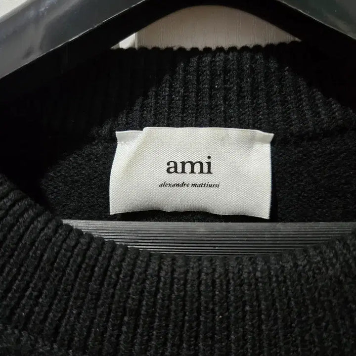 [BUNJANG] Ami Big Heart Logo Knit / 아미 빅하트 로고 니트