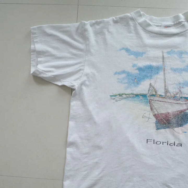 [SOLD OUT] 90s 빈티지 플로리다 수소봉제 반팔 티셔츠