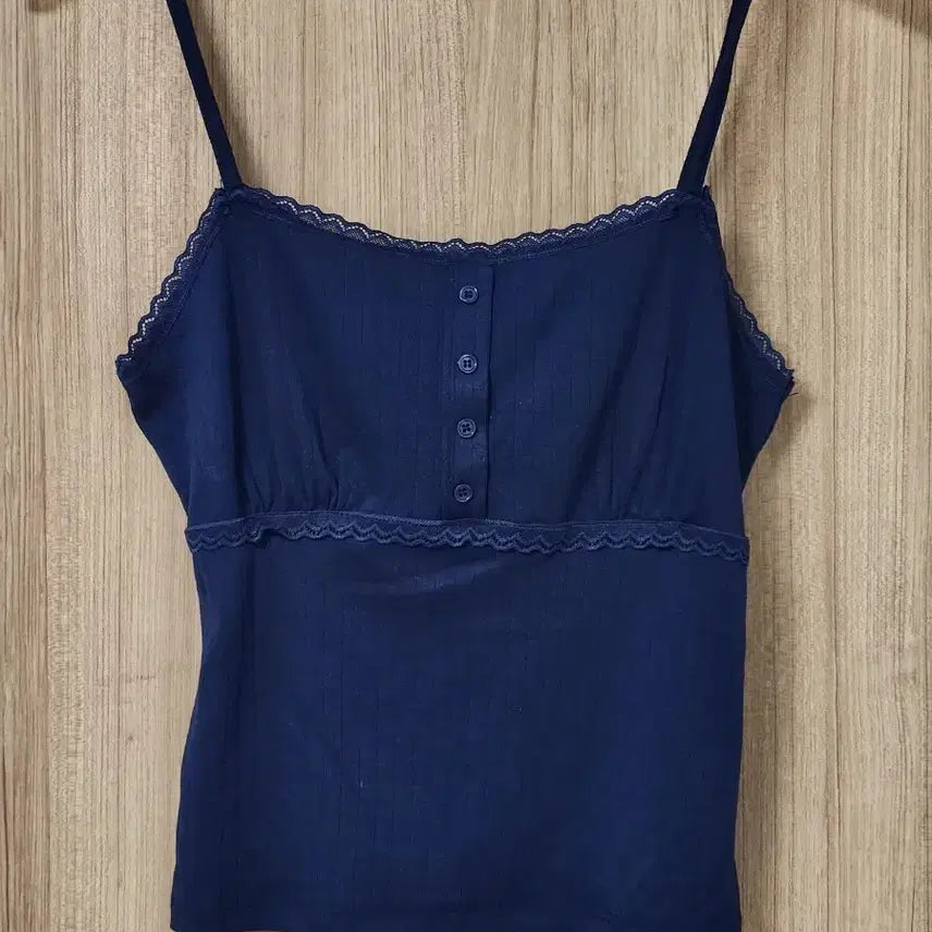 [BUNJANG] 8 Seconds Lace Button Sleeveless Navy Top / (택 있음) 에잇세컨즈 레이스 버튼 슬리브리스 네이비 s