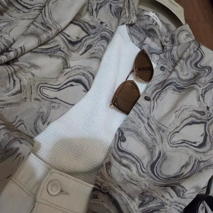 [SOLD OUT] BOWEN 보웬 블라우스