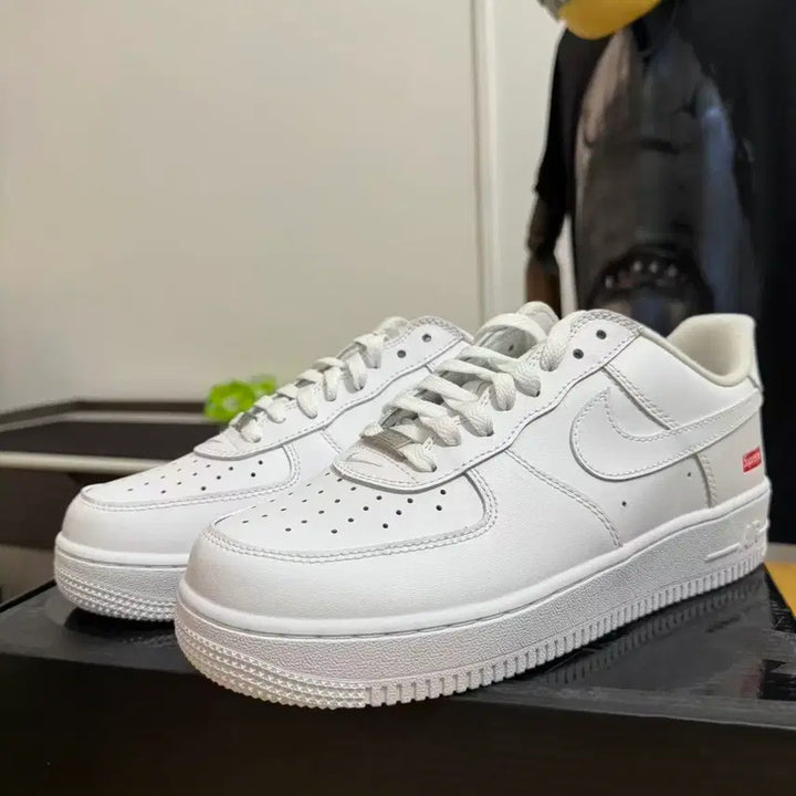 [BUNJANG] Nike x Supreme Air Force 1 Low White US 8 / 나이키 x 슈프림 에어포스 1 로우 화이트 260MM