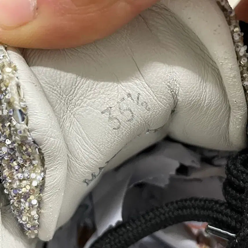 [BUNJANG] Jimmy Choo Glitter Sneakers / 지미추 글리터 스니커즈 35.5 (gr-4527)