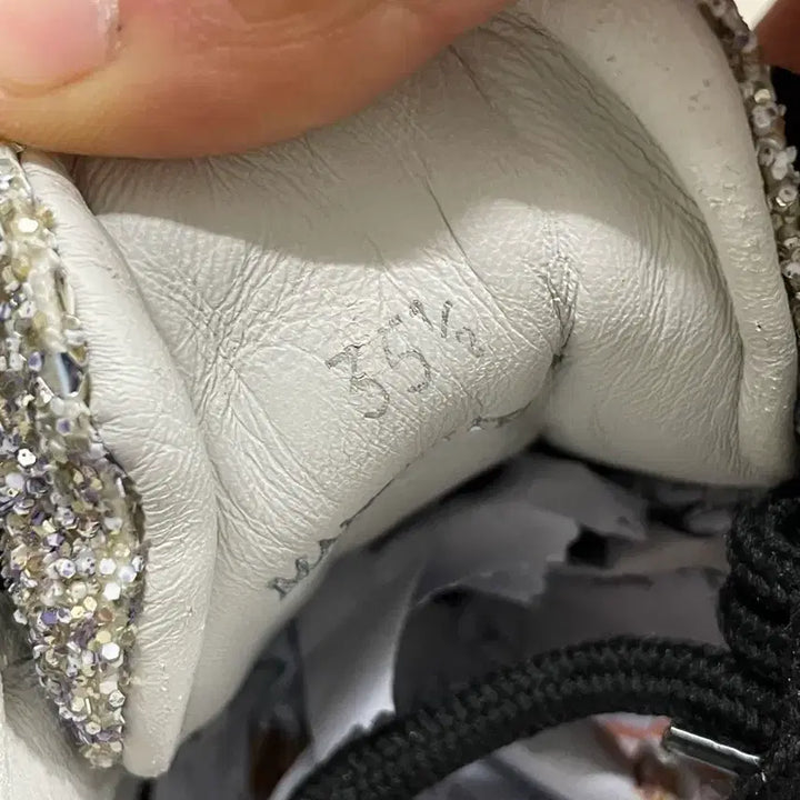 [BUNJANG] Jimmy Choo Glitter Sneakers / 지미추 글리터 스니커즈 35.5 (gr-4527)