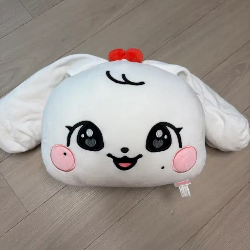 [SOLD OUT] 아이브 미니브 체리 쿠션