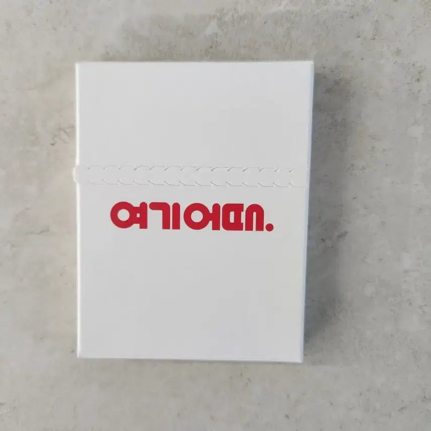 [SOLD OUT] 여기어때 G-DRAGON 지드래곤 한정판 포토카드 여권사진 b타입 미개봉