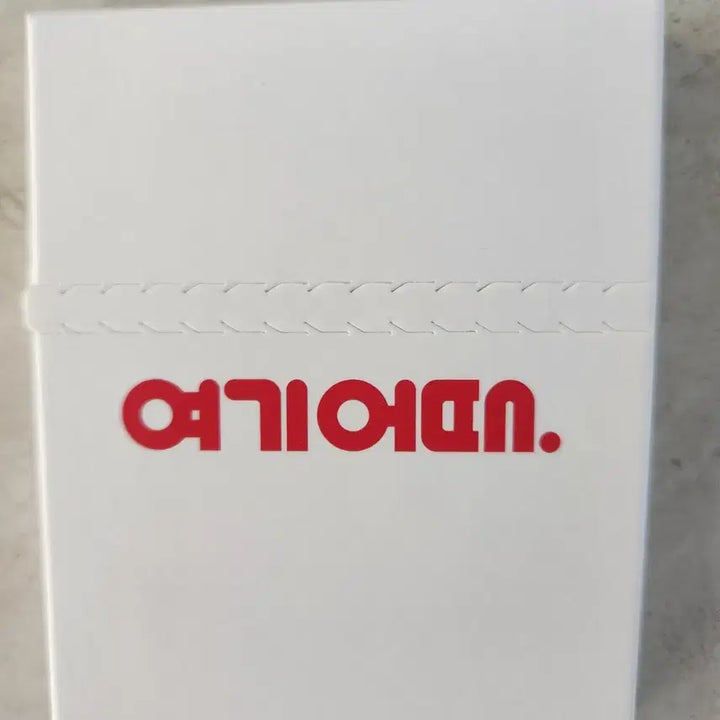 [SOLD OUT] 여기어때 G-DRAGON 지드래곤 한정판 포토카드 여권사진 b타입 미개봉