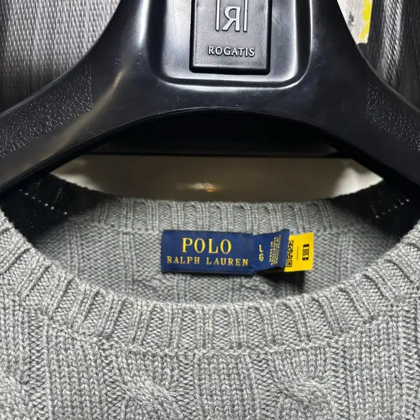 [SOLD OUT] 큐알정품) 폴로 여성용 케이블 니트 팝니다