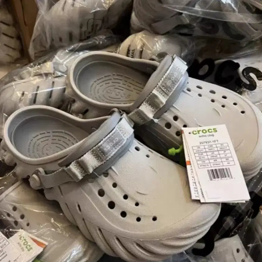 [BUNJANG] Crocs Echo Clog - 4 Colors Available / 크록스 에코 클로그 4가지 색상