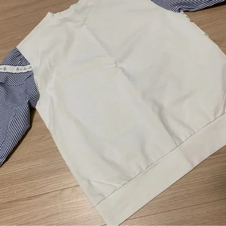 [BUNJANG] Designer White Stripe Color-Block Blouse / 화이트 스트라이프 배색 티 여성 디자이너 블라우스 5566사이즈