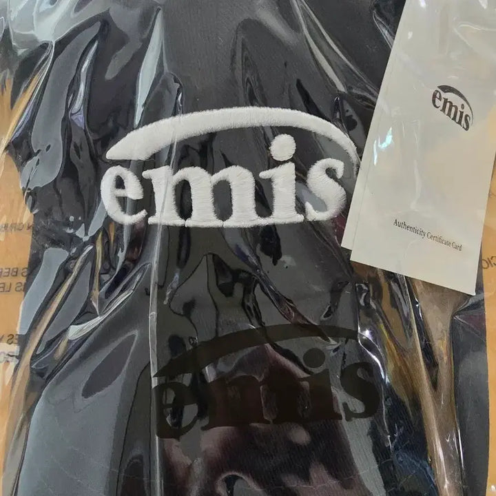 [SOLD OUT] emis 에미스 블랙 볼캡