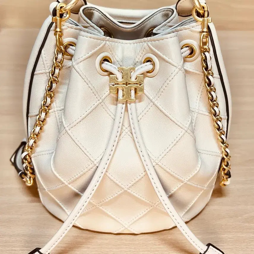 [SOLD OUT] [거의 새것.정품] 토리버치 플레밍 소프트 버킷백/복조리백 (핸드백)
