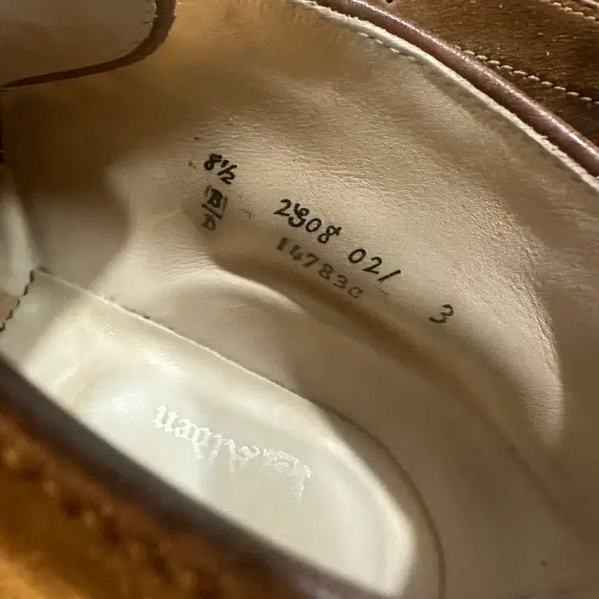 [SOLD OUT] 알든 스웨이드 처카 8.5D