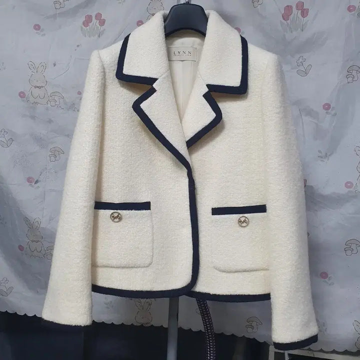 [SOLD OUT] LYNN  린    2022년  트위드  숏  자켓