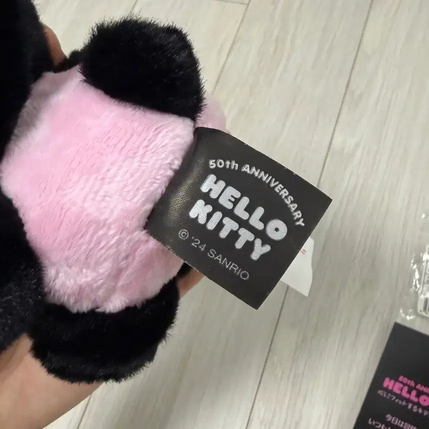 [BUNJANG] Hello Kitty Blackpink 50th Anniversary Plush Doll / 헬로키티 50주년 애니버서리 인형 블랙핑크